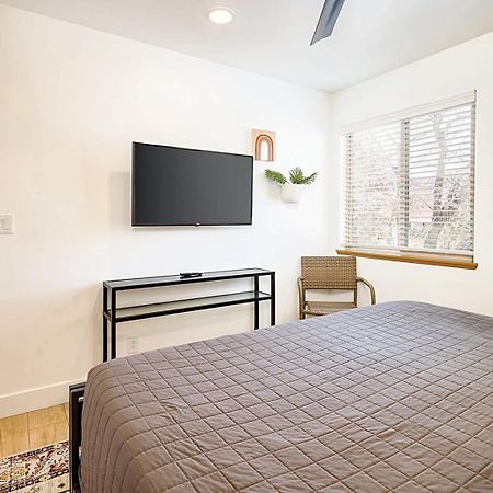 Near Downtown Stylish 2Br With Amazing Patio - 4 Villa Моуаб Екстериор снимка