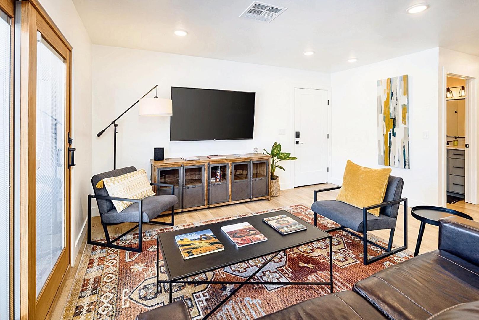 Near Downtown Stylish 2Br With Amazing Patio - 4 Villa Моуаб Екстериор снимка