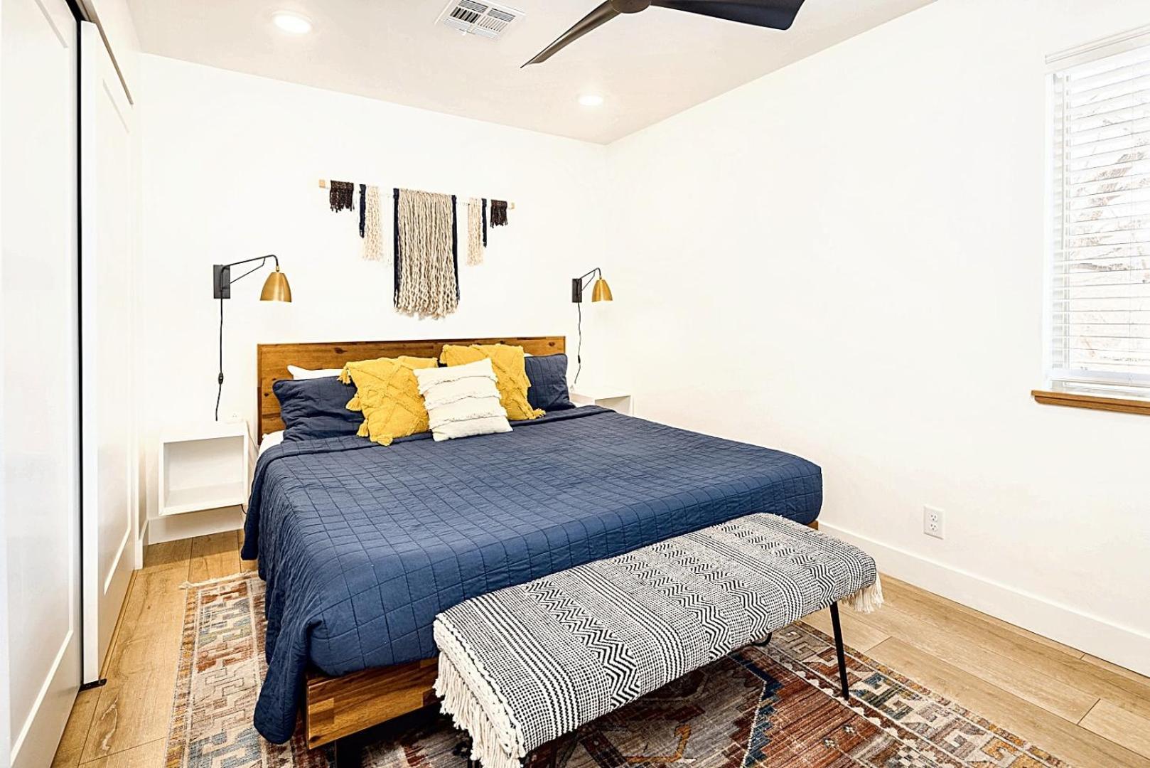 Near Downtown Stylish 2Br With Amazing Patio - 4 Villa Моуаб Екстериор снимка